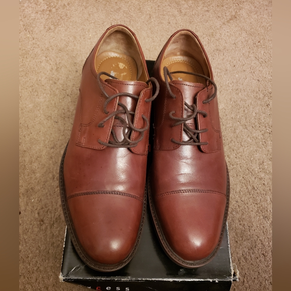 Johnston & Murphy 12m brown Cap Toe
